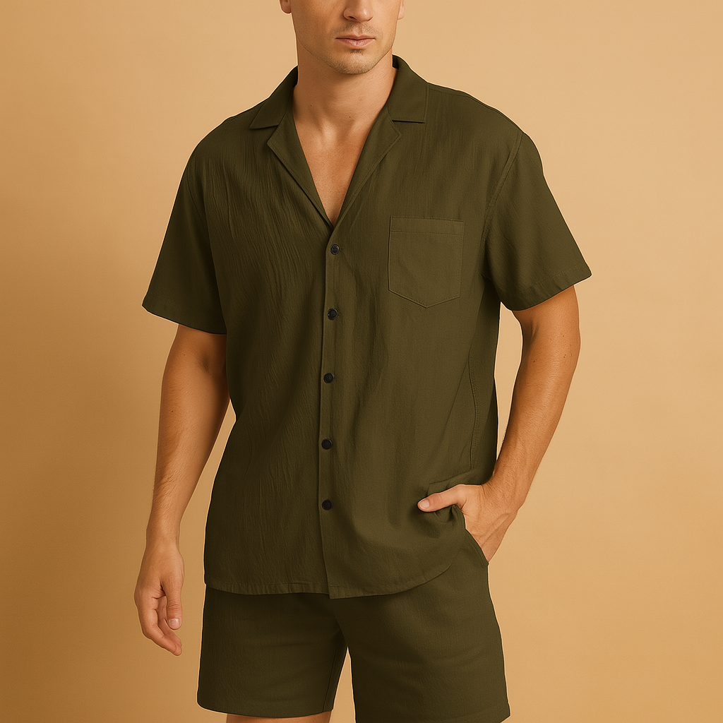 Zomers heren set met V-hals shirt en comfortabele shorts