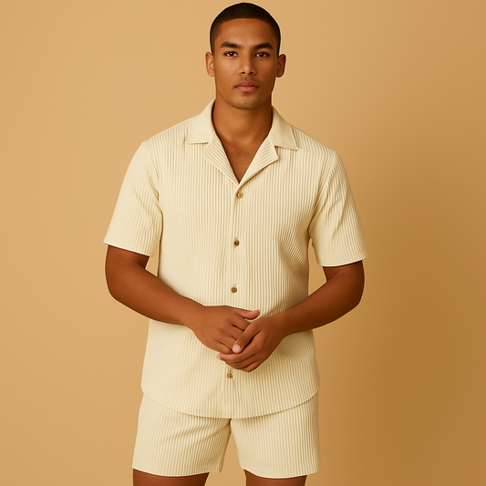 Tweedelige zomeroutfit voor heren met verfijnd design